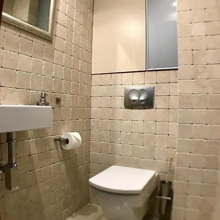 Stadium Apartment *